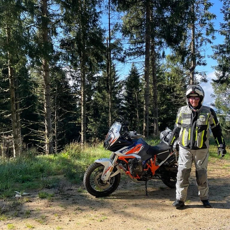 Week-end Trail et Maxi-trail SENIOR en Auvergne / Repas du terroir 2026